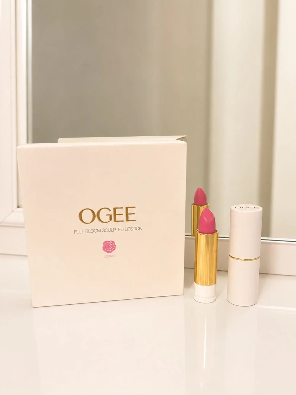 OGEE Full Bloom Sculpted Lipstick - Cezanne - Organic ✨✨New✨✨